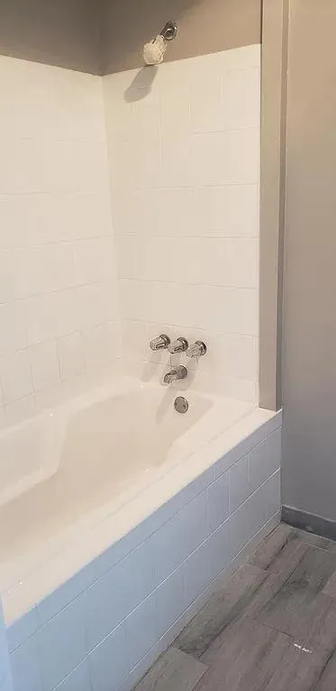 2161 Peachtree Road Ne Unit 401, Atlanta, Georgia 30309, 2 Bedrooms Bedrooms, ,2 BathroomsBathrooms,Residential,For Sale,2161 Peachtree Road Ne Unit 401,7655623