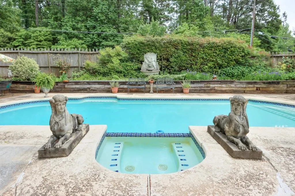 6287 Vernon Woods Drive, Sandy Springs, Georgia 30328, 3 Bedrooms Bedrooms, ,3 BathroomsBathrooms,Residential,Sold,6287 Vernon Woods Drive,7218755