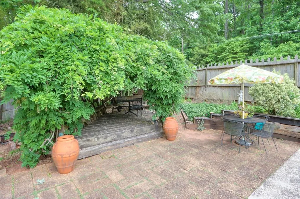 6287 Vernon Woods Drive, Sandy Springs, Georgia 30328, 3 Bedrooms Bedrooms, ,3 BathroomsBathrooms,Residential,Sold,6287 Vernon Woods Drive,7218755