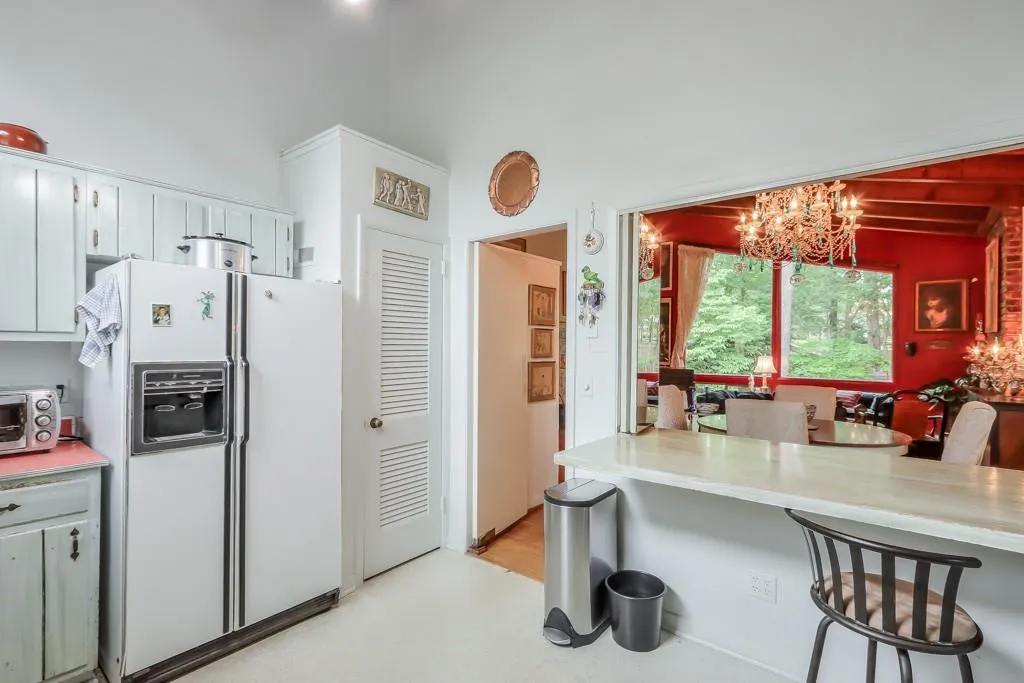 6287 Vernon Woods Drive, Sandy Springs, Georgia 30328, 3 Bedrooms Bedrooms, ,3 BathroomsBathrooms,Residential,Sold,6287 Vernon Woods Drive,7218755