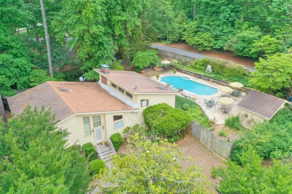 6287 Vernon Woods Drive, Sandy Springs, Georgia 30328, 3 Bedrooms Bedrooms, ,3 BathroomsBathrooms,Residential,Sold,6287 Vernon Woods Drive,7218755