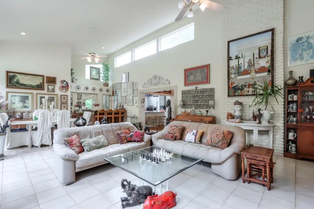 6287 Vernon Woods Drive, Sandy Springs, Georgia 30328, 3 Bedrooms Bedrooms, ,3 BathroomsBathrooms,Residential,Sold,6287 Vernon Woods Drive,7218755