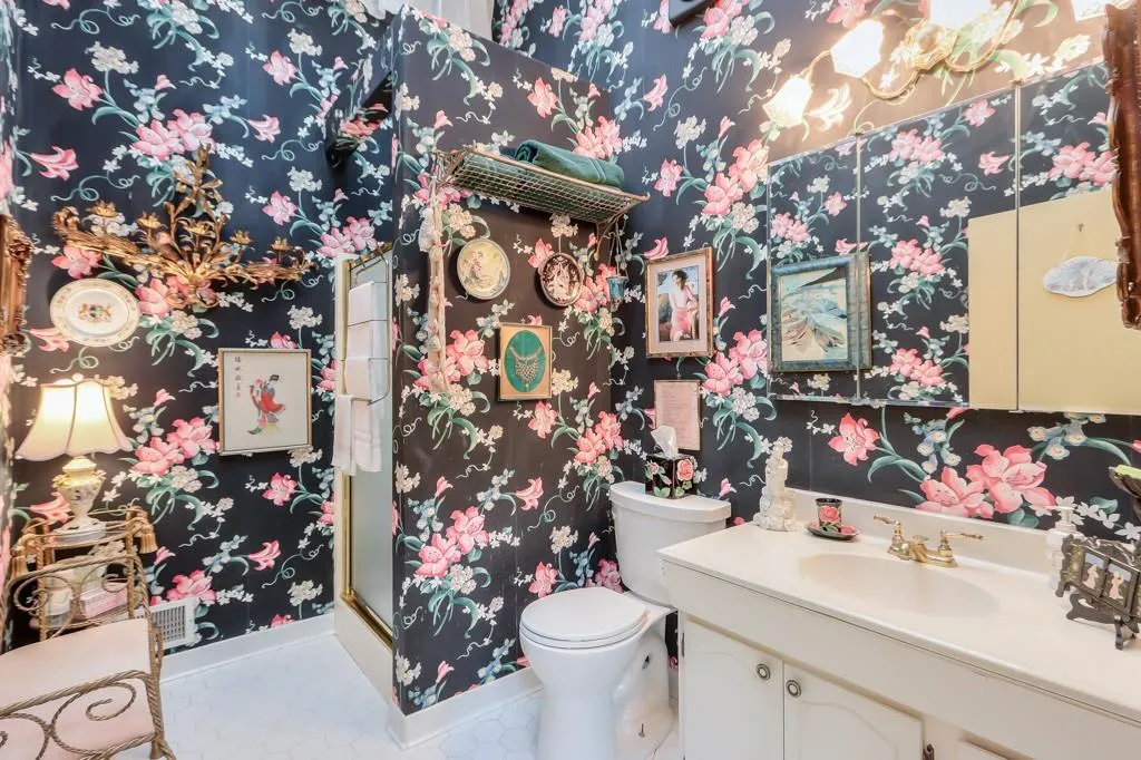 6287 Vernon Woods Drive, Sandy Springs, Georgia 30328, 3 Bedrooms Bedrooms, ,3 BathroomsBathrooms,Residential,Sold,6287 Vernon Woods Drive,7218755