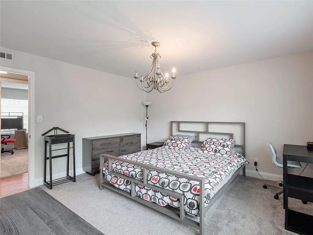 6980 Roswell Road Unit H4, Atlanta, Georgia 30328, 3 Bedrooms Bedrooms, ,2 BathroomsBathrooms,Residential,Sold,6980 Roswell Road Unit H4,6876706