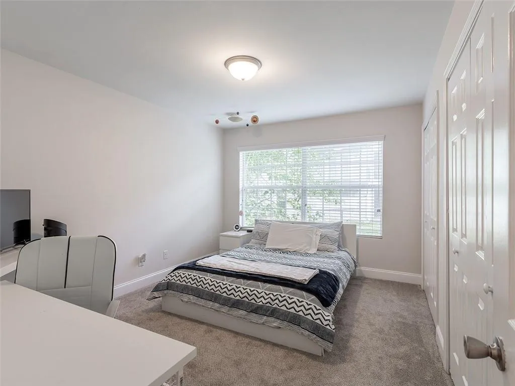 6980 Roswell Road Unit H4, Atlanta, Georgia 30328, 3 Bedrooms Bedrooms, ,2 BathroomsBathrooms,Residential,Sold,6980 Roswell Road Unit H4,6876706