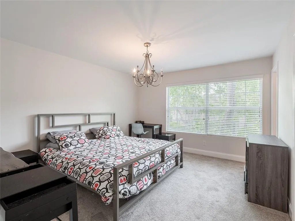 6980 Roswell Road Unit H4, Atlanta, Georgia 30328, 3 Bedrooms Bedrooms, ,2 BathroomsBathrooms,Residential,Sold,6980 Roswell Road Unit H4,6876706