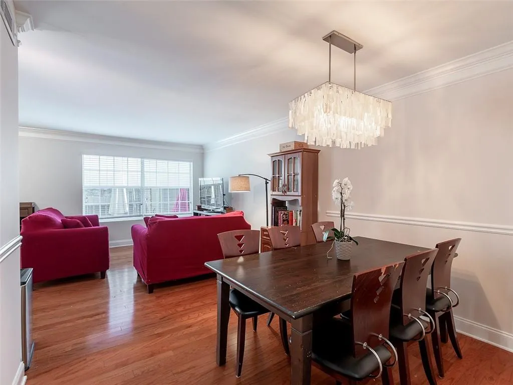6980 Roswell Road Unit H4, Atlanta, Georgia 30328, 3 Bedrooms Bedrooms, ,2 BathroomsBathrooms,Residential,Sold,6980 Roswell Road Unit H4,6876706