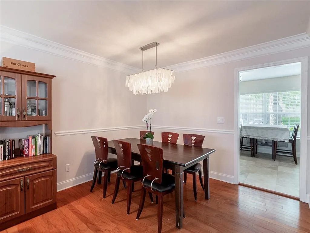 6980 Roswell Road Unit H4, Atlanta, Georgia 30328, 3 Bedrooms Bedrooms, ,2 BathroomsBathrooms,Residential,Sold,6980 Roswell Road Unit H4,6876706