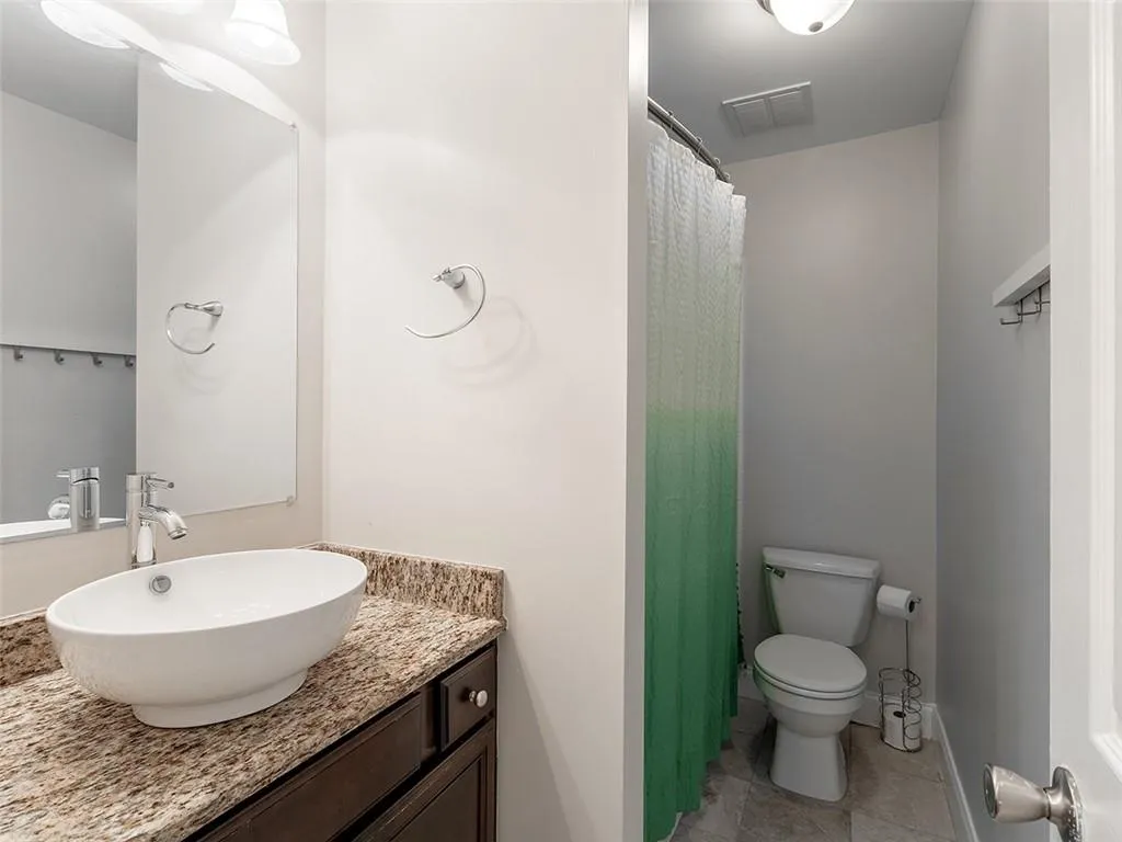 6980 Roswell Road Unit H4, Atlanta, Georgia 30328, 3 Bedrooms Bedrooms, ,2 BathroomsBathrooms,Residential,Sold,6980 Roswell Road Unit H4,6876706