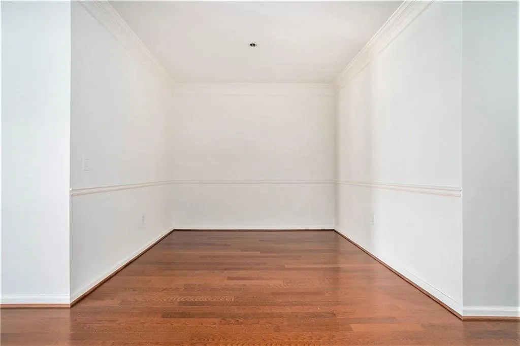 3334 Peachtree Road Ne Unit 908, Atlanta, Georgia 30326, 3 Bedrooms Bedrooms, ,2 BathroomsBathrooms,Residential,For Sale,3334 Peachtree Road Ne Unit 908,7629608