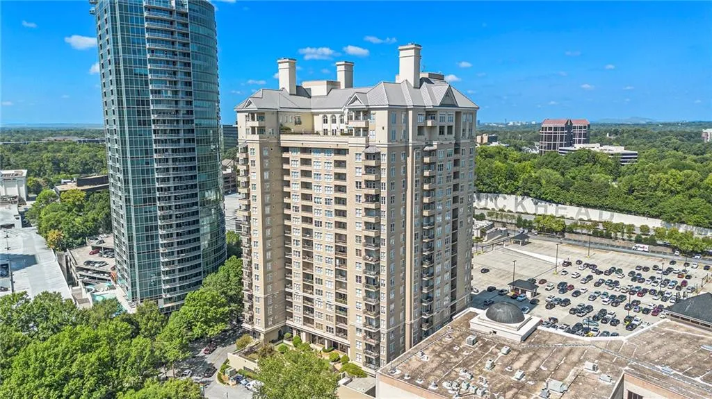 3334 Peachtree Road Ne Unit 908, Atlanta, Georgia 30326, 3 Bedrooms Bedrooms, ,2 BathroomsBathrooms,Residential,For Sale,3334 Peachtree Road Ne Unit 908,7629608