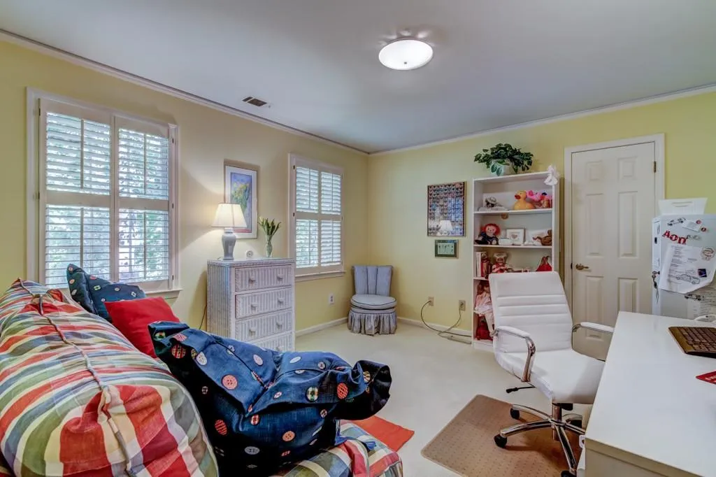 165 Marsh Glen Point, Atlanta, Georgia 30328, 4 Bedrooms Bedrooms, ,5 BathroomsBathrooms,Residential,Sold,165 Marsh Glen Point,5908926
