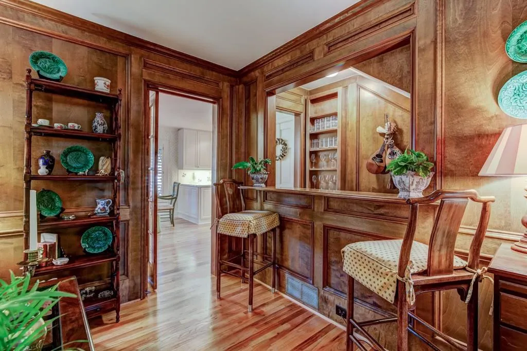 165 Marsh Glen Point, Atlanta, Georgia 30328, 4 Bedrooms Bedrooms, ,5 BathroomsBathrooms,Residential,Sold,165 Marsh Glen Point,5908926