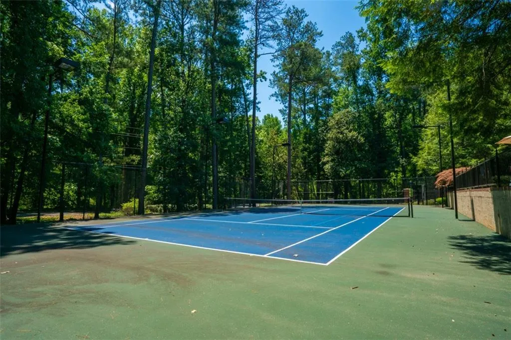 6818 Glenridge Drive Unit D, Sandy Springs, Georgia 30328, 1 Bedroom Bedrooms, ,1 BathroomBathrooms,Residential,Sold,6818 Glenridge Drive Unit D,7071899