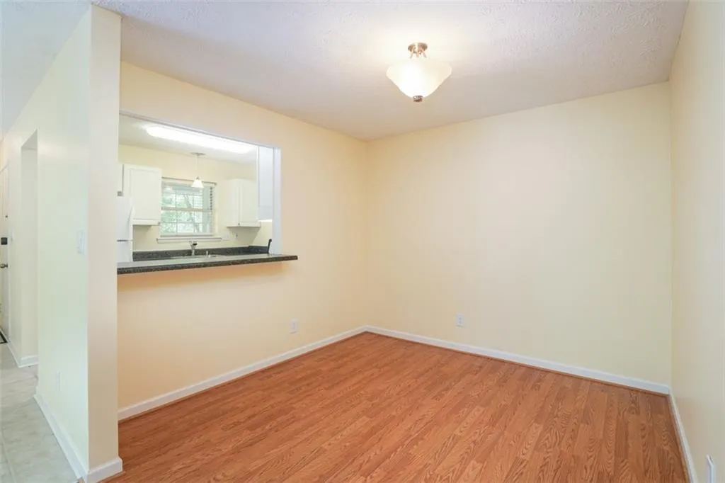 6818 Glenridge Drive Unit D, Sandy Springs, Georgia 30328, 1 Bedroom Bedrooms, ,1 BathroomBathrooms,Residential,Sold,6818 Glenridge Drive Unit D,7071899