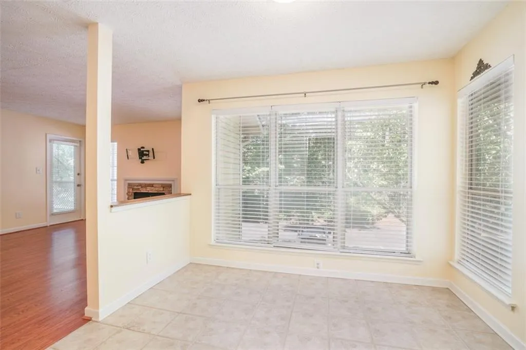 6818 Glenridge Drive Unit D, Sandy Springs, Georgia 30328, 1 Bedroom Bedrooms, ,1 BathroomBathrooms,Residential,Sold,6818 Glenridge Drive Unit D,7071899