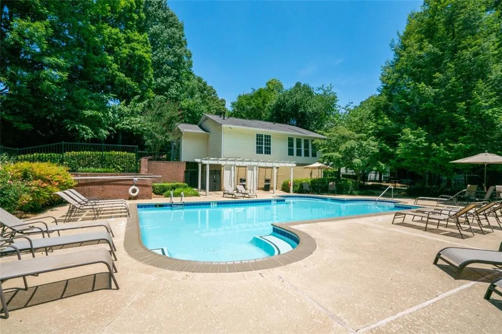 6818 Glenridge Drive Unit D, Sandy Springs, Georgia 30328, 1 Bedroom Bedrooms, ,1 BathroomBathrooms,Residential,Sold,6818 Glenridge Drive Unit D,7071899