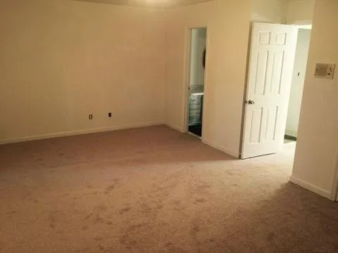 290 Winding River Drive Unit B, Sandy Springs, Georgia 30350, 2 Bedrooms Bedrooms, ,2 BathroomsBathrooms,Residential,Sold,290 Winding River Drive Unit B,5627974