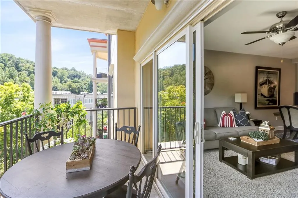 200 River Vista Drive Unit 622, Atlanta, Georgia 30339, 1 Bedroom Bedrooms, ,1 BathroomBathrooms,Residential,Sold,200 River Vista Drive Unit 622,6710059