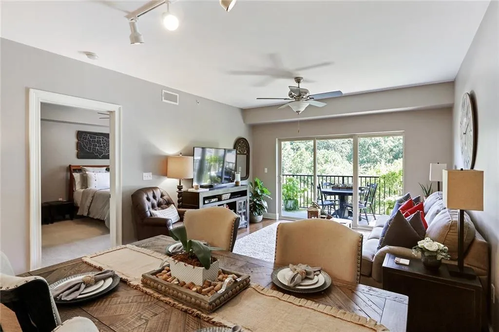 200 River Vista Drive Unit 622, Atlanta, Georgia 30339, 1 Bedroom Bedrooms, ,1 BathroomBathrooms,Residential,Sold,200 River Vista Drive Unit 622,6710059