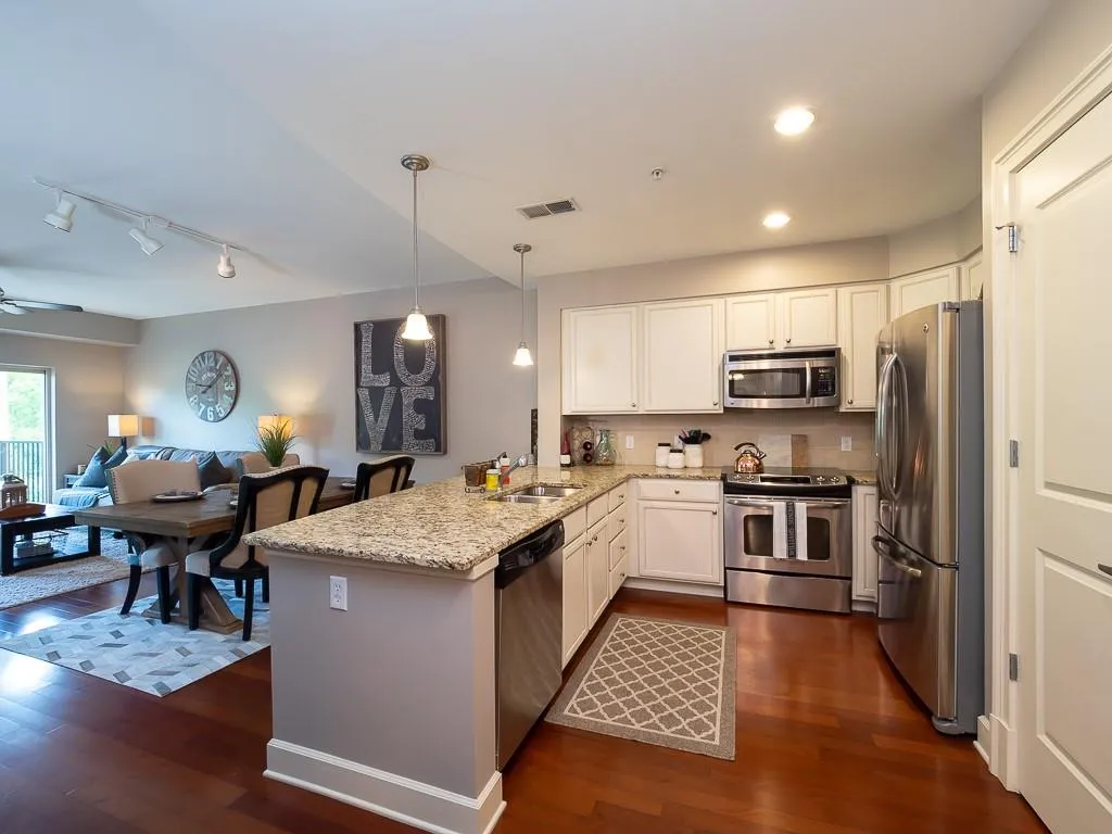 200 River Vista Drive Unit 622, Atlanta, Georgia 30339, 1 Bedroom Bedrooms, ,1 BathroomBathrooms,Residential,Sold,200 River Vista Drive Unit 622,6710059