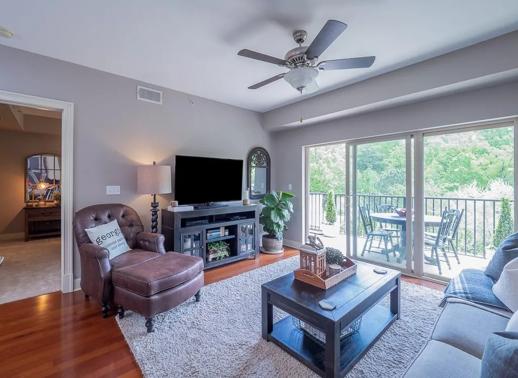 200 River Vista Drive Unit 622, Atlanta, Georgia 30339, 1 Bedroom Bedrooms, ,1 BathroomBathrooms,Residential,Sold,200 River Vista Drive Unit 622,6710059