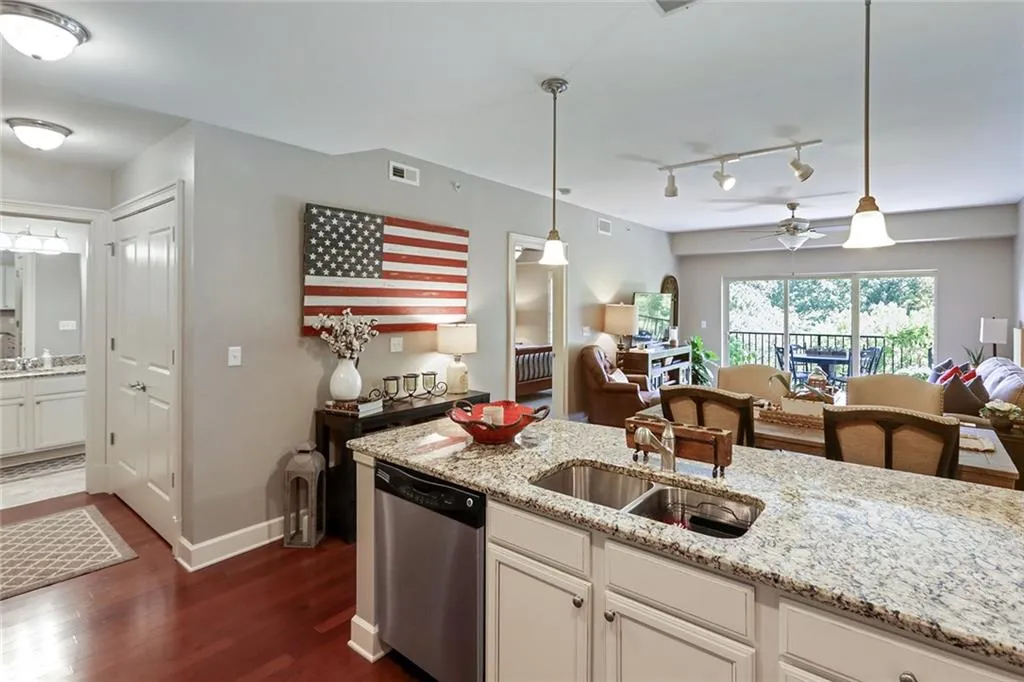 200 River Vista Drive Unit 622, Atlanta, Georgia 30339, 1 Bedroom Bedrooms, ,1 BathroomBathrooms,Residential,Sold,200 River Vista Drive Unit 622,6710059