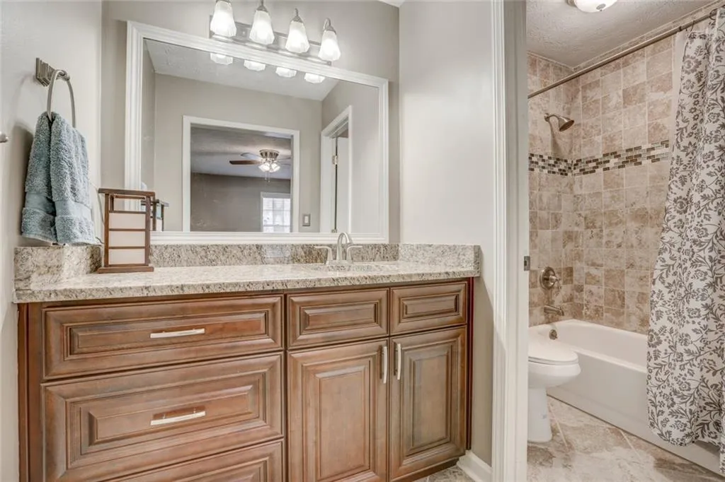 1001 Vicksburg Place, Sandy Springs, Georgia 30350, 2 Bedrooms Bedrooms, ,2 BathroomsBathrooms,Residential,Sold,1001 Vicksburg Place,5933192