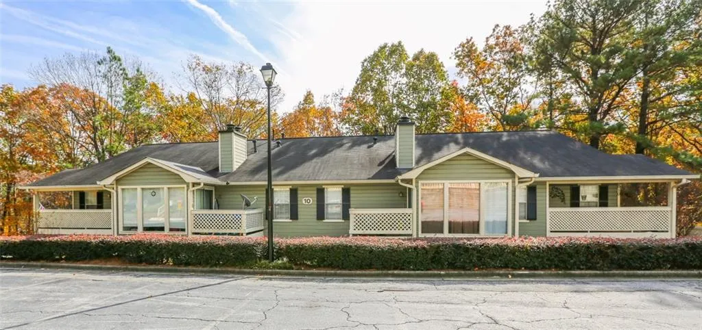 1001 Vicksburg Place, Sandy Springs, Georgia 30350, 2 Bedrooms Bedrooms, ,2 BathroomsBathrooms,Residential,Sold,1001 Vicksburg Place,5933192