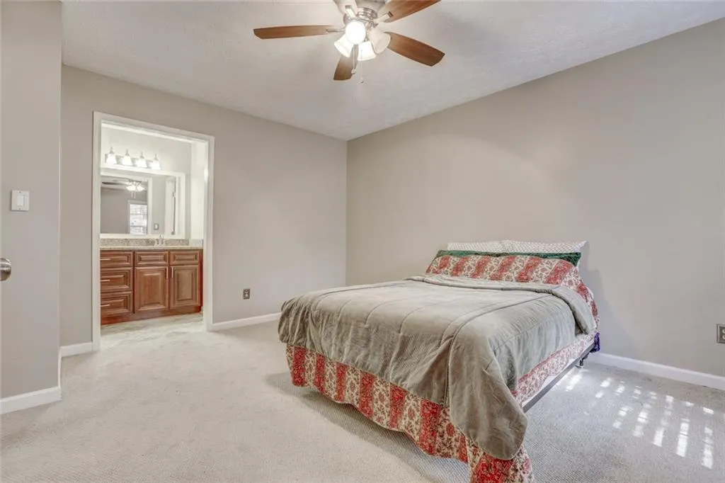 1001 Vicksburg Place, Sandy Springs, Georgia 30350, 2 Bedrooms Bedrooms, ,2 BathroomsBathrooms,Residential,Sold,1001 Vicksburg Place,5933192