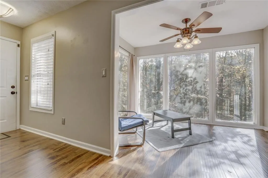 1001 Vicksburg Place, Sandy Springs, Georgia 30350, 2 Bedrooms Bedrooms, ,2 BathroomsBathrooms,Residential,Sold,1001 Vicksburg Place,5933192