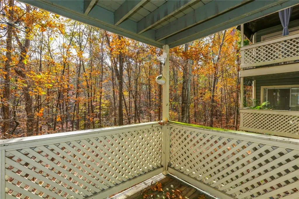 1001 Vicksburg Place, Sandy Springs, Georgia 30350, 2 Bedrooms Bedrooms, ,2 BathroomsBathrooms,Residential,Sold,1001 Vicksburg Place,5933192