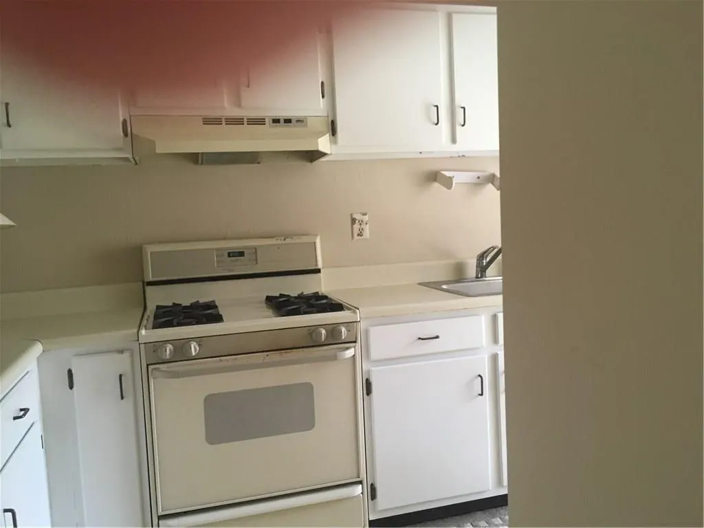 306 Woodcliff Drive N Unit 306, Atlanta, Georgia 30350, 1 Bedroom Bedrooms, ,1 BathroomBathrooms,Residential,Sold,306 Woodcliff Drive N Unit 306,5729460