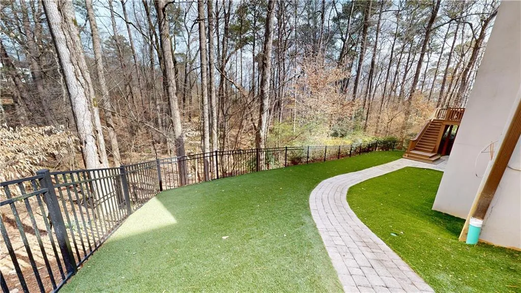 2010 Spalding Drive, Sandy Springs, Georgia 30350, 5 Bedrooms Bedrooms, ,5 BathroomsBathrooms,Residential,Sold,2010 Spalding Drive,7350747