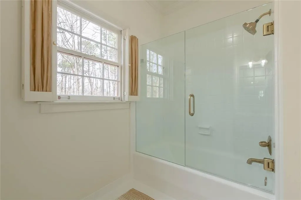 2010 Spalding Drive, Sandy Springs, Georgia 30350, 5 Bedrooms Bedrooms, ,5 BathroomsBathrooms,Residential,Sold,2010 Spalding Drive,7350747