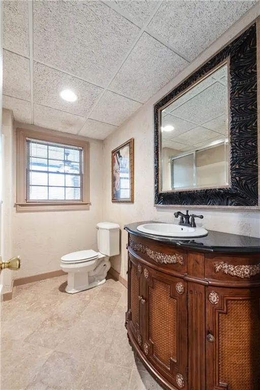 2010 Spalding Drive, Sandy Springs, Georgia 30350, 5 Bedrooms Bedrooms, ,5 BathroomsBathrooms,Residential,Sold,2010 Spalding Drive,7350747