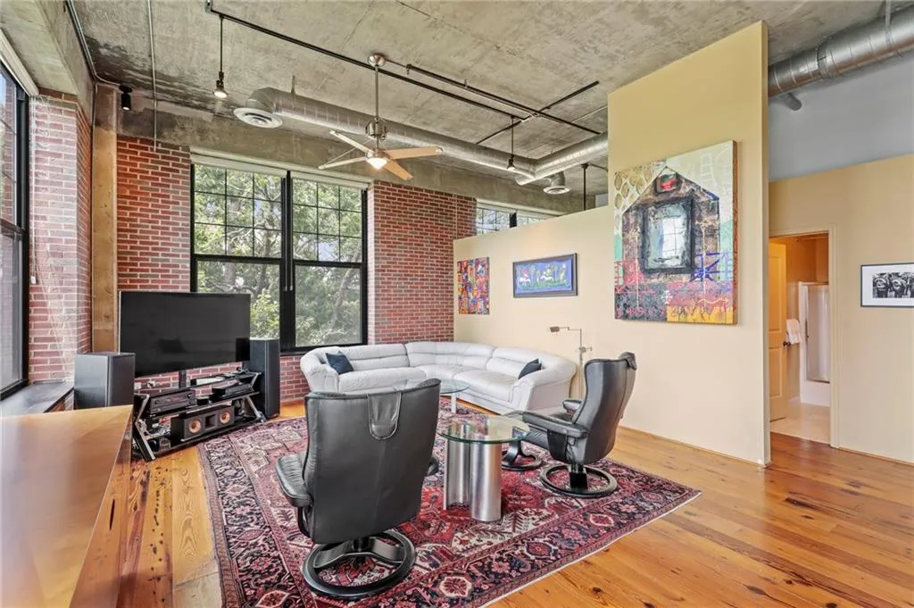 6105 Blue Stone Road Unit 303, Sandy Springs, Georgia 30328, 2 Bedrooms Bedrooms, ,2 BathroomsBathrooms,Residential,Sold,6105 Blue Stone Road Unit 303,6909378