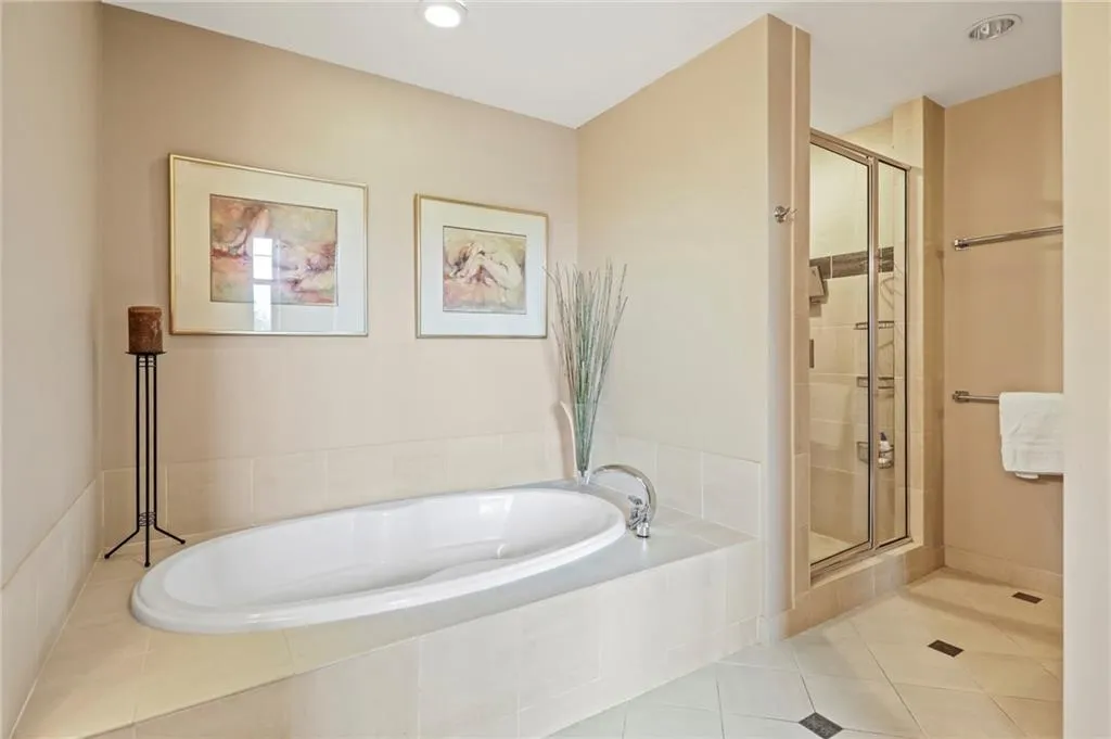 6105 Blue Stone Road Unit 303, Sandy Springs, Georgia 30328, 2 Bedrooms Bedrooms, ,2 BathroomsBathrooms,Residential,Sold,6105 Blue Stone Road Unit 303,6909378