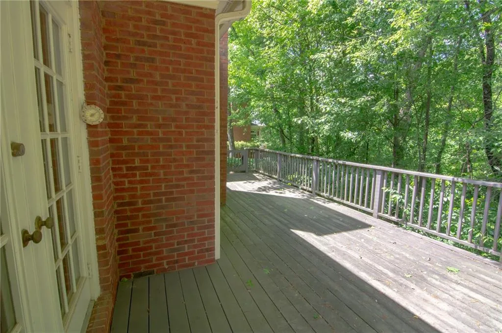 7155 Roswell Road Unit 60, Sandy Springs, Georgia 30328, 3 Bedrooms Bedrooms, ,3 BathroomsBathrooms,Residential,Sold,7155 Roswell Road Unit 60,6541036