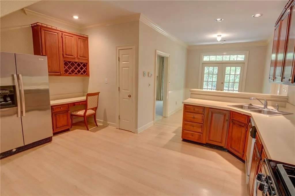 7155 Roswell Road Unit 60, Sandy Springs, Georgia 30328, 3 Bedrooms Bedrooms, ,3 BathroomsBathrooms,Residential,Sold,7155 Roswell Road Unit 60,6541036