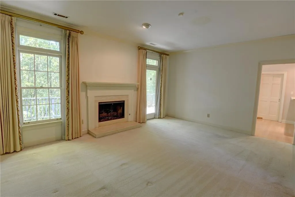 7155 Roswell Road Unit 60, Sandy Springs, Georgia 30328, 3 Bedrooms Bedrooms, ,3 BathroomsBathrooms,Residential,Sold,7155 Roswell Road Unit 60,6541036