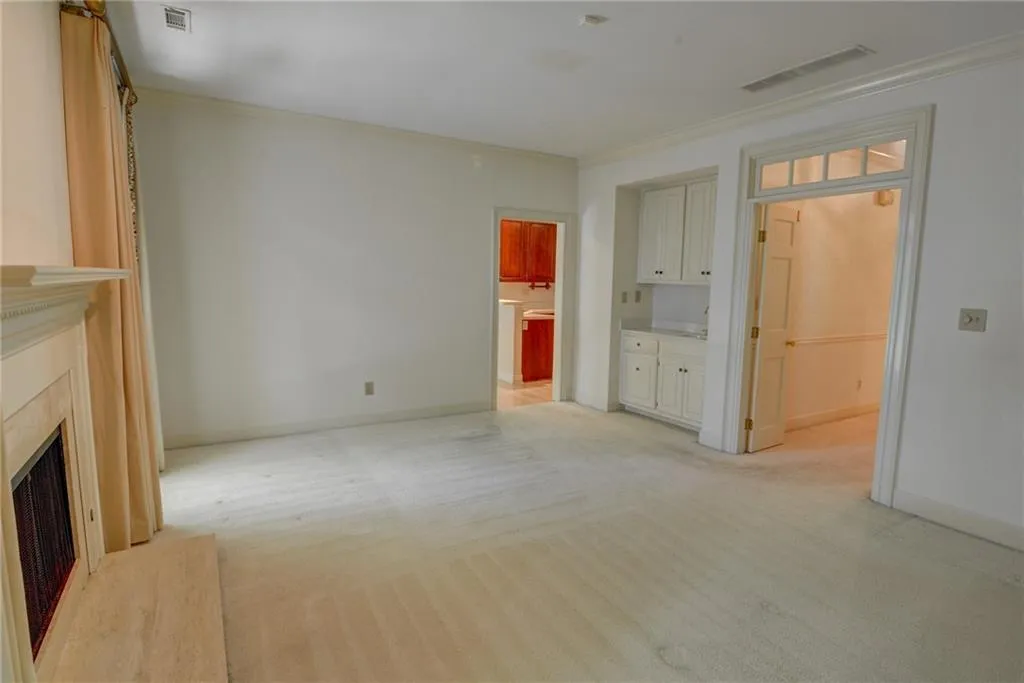 7155 Roswell Road Unit 60, Sandy Springs, Georgia 30328, 3 Bedrooms Bedrooms, ,3 BathroomsBathrooms,Residential,Sold,7155 Roswell Road Unit 60,6541036