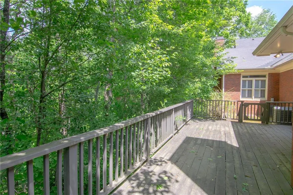 7155 Roswell Road Unit 60, Sandy Springs, Georgia 30328, 3 Bedrooms Bedrooms, ,3 BathroomsBathrooms,Residential,Sold,7155 Roswell Road Unit 60,6541036