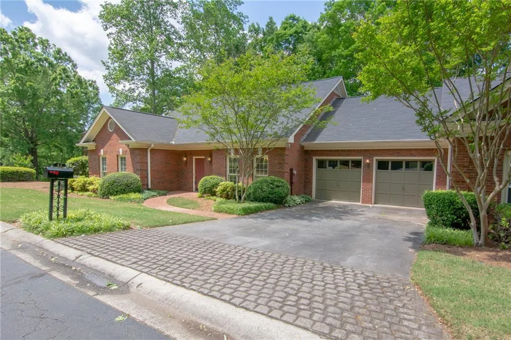 7155 Roswell Road Unit 60, Sandy Springs, Georgia 30328, 3 Bedrooms Bedrooms, ,3 BathroomsBathrooms,Residential,Sold,7155 Roswell Road Unit 60,6541036