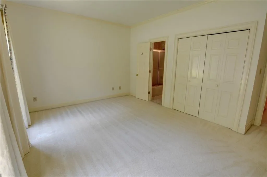 7155 Roswell Road Unit 60, Sandy Springs, Georgia 30328, 3 Bedrooms Bedrooms, ,3 BathroomsBathrooms,Residential,Sold,7155 Roswell Road Unit 60,6541036