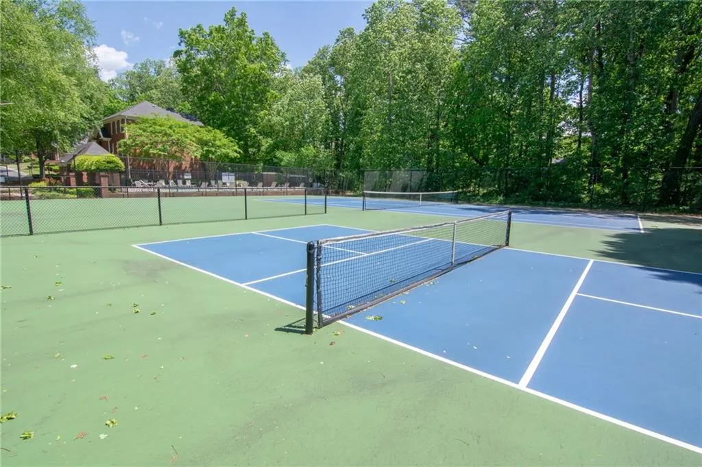 7155 Roswell Road Unit 60, Sandy Springs, Georgia 30328, 3 Bedrooms Bedrooms, ,3 BathroomsBathrooms,Residential,Sold,7155 Roswell Road Unit 60,6541036