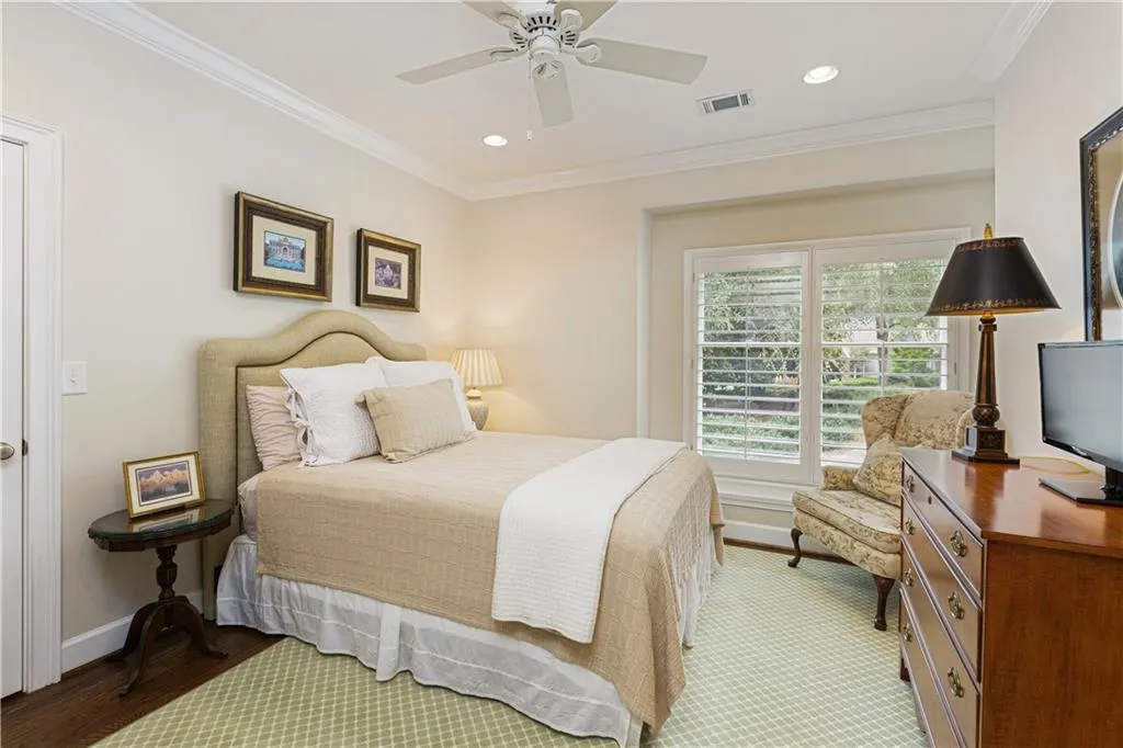 46 Vernon Glen Court, Sandy Springs, Georgia 30338, 2 Bedrooms Bedrooms, ,2 BathroomsBathrooms,Residential,Sold,46 Vernon Glen Court,6945837