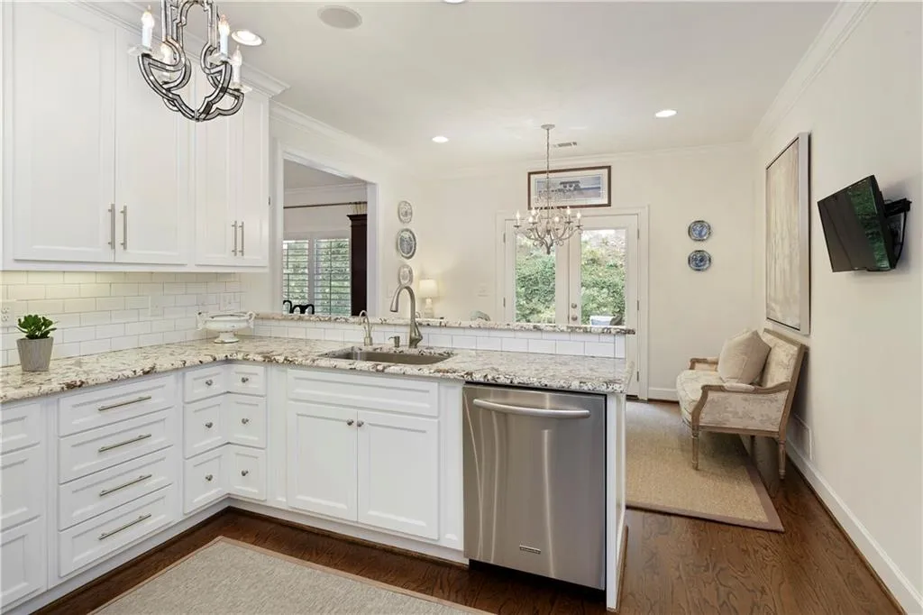 46 Vernon Glen Court, Sandy Springs, Georgia 30338, 2 Bedrooms Bedrooms, ,2 BathroomsBathrooms,Residential,Sold,46 Vernon Glen Court,6945837