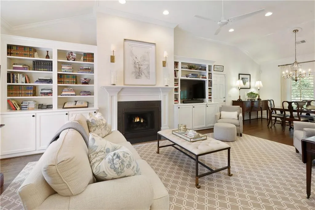 46 Vernon Glen Court, Sandy Springs, Georgia 30338, 2 Bedrooms Bedrooms, ,2 BathroomsBathrooms,Residential,Sold,46 Vernon Glen Court,6945837