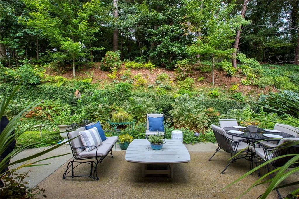 46 Vernon Glen Court, Sandy Springs, Georgia 30338, 2 Bedrooms Bedrooms, ,2 BathroomsBathrooms,Residential,Sold,46 Vernon Glen Court,6945837